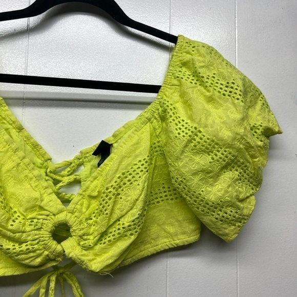 Wild Fable Lime Green Eyelet Lace Up Coquette Cropped Top Medium Puff Sleeves - Picture 4 of 11
